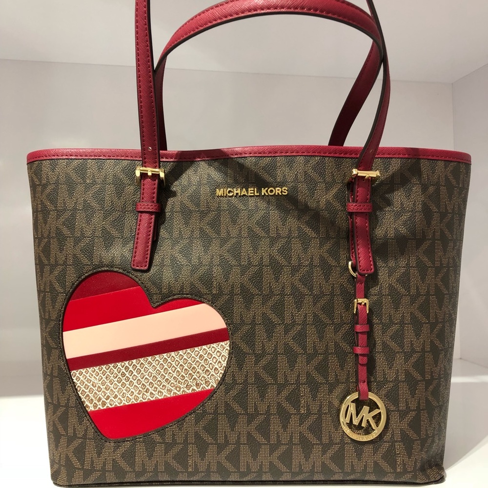 Michael Kors hearts Medium tote